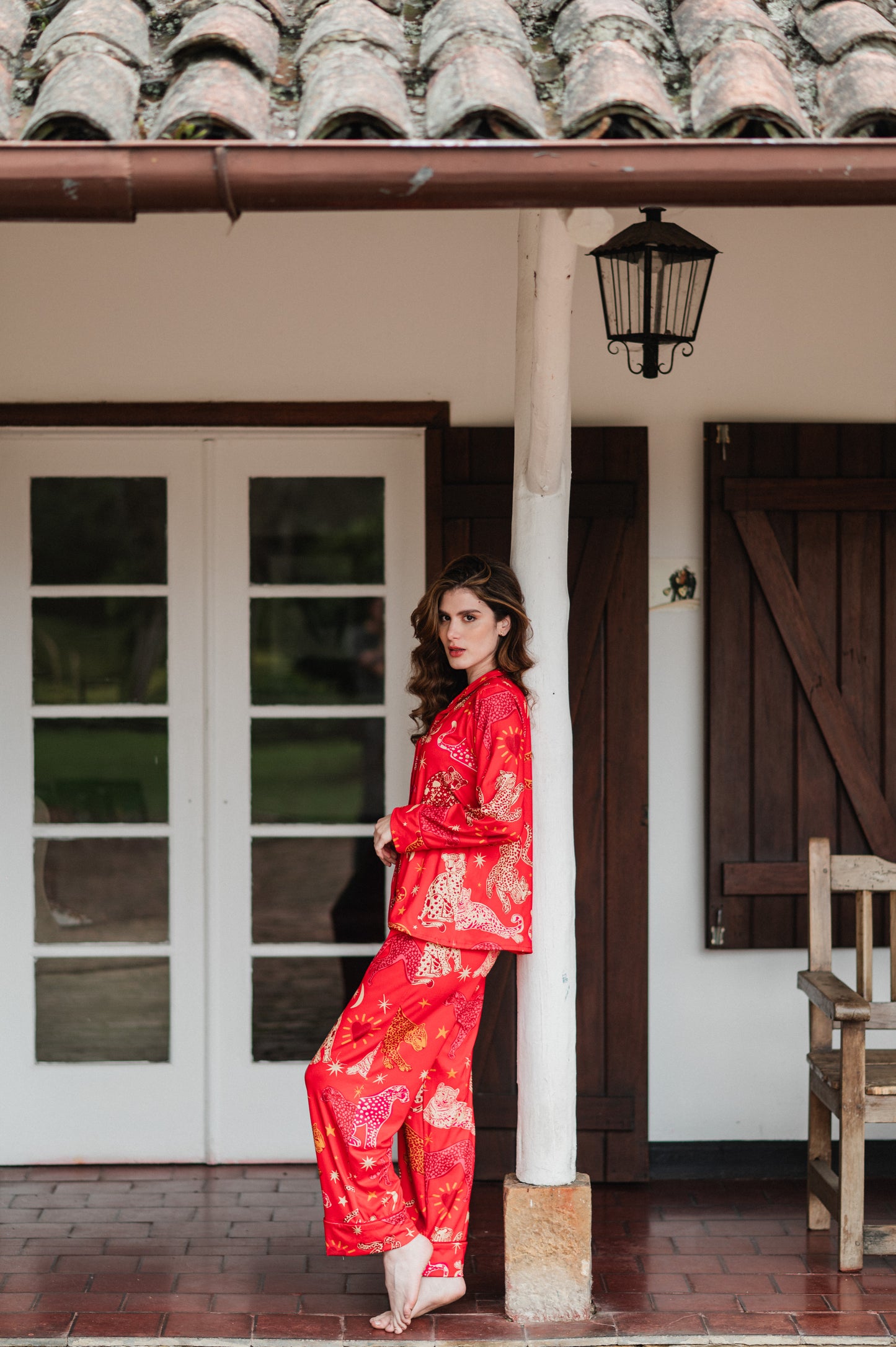 FANTASIA FELINA ROJA CAMISA MANGA LARGA Y PANTALON