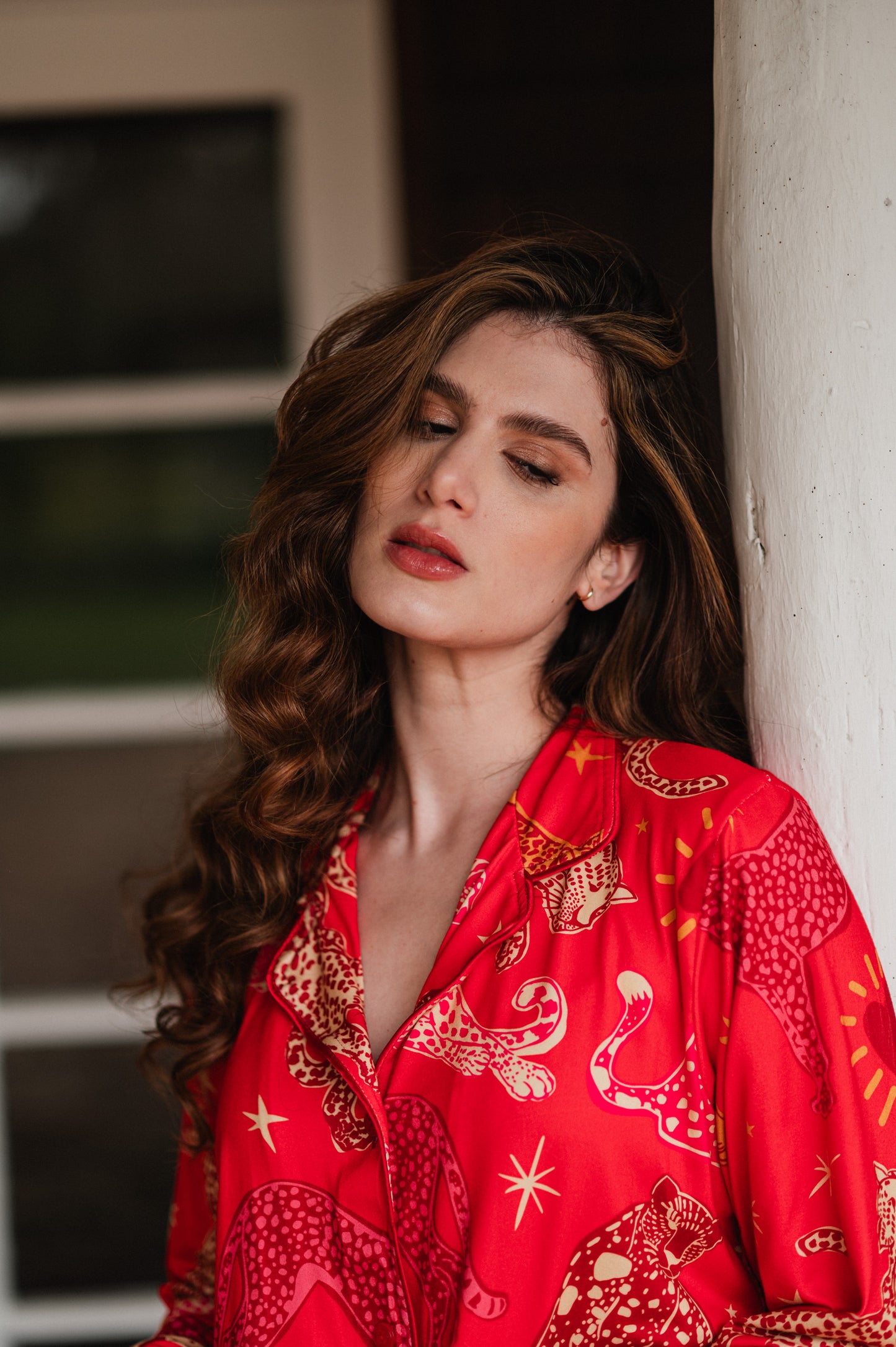 FANTASIA FELINA ROJA CAMISA MANGA LARGA Y PANTALON
