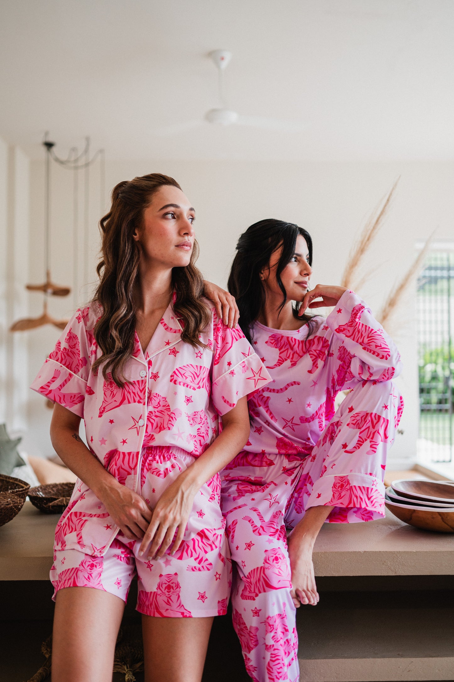 PINK TIGER CAMISA MANGA CORTA Y SHORT.