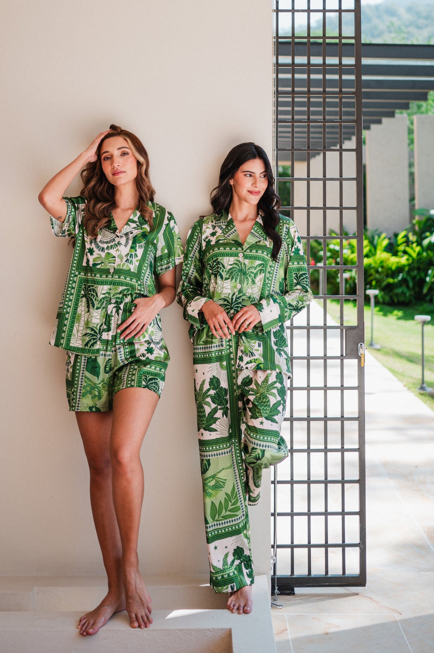 SELVA VERDE CAMISA MANGA LARGA Y PANTALON