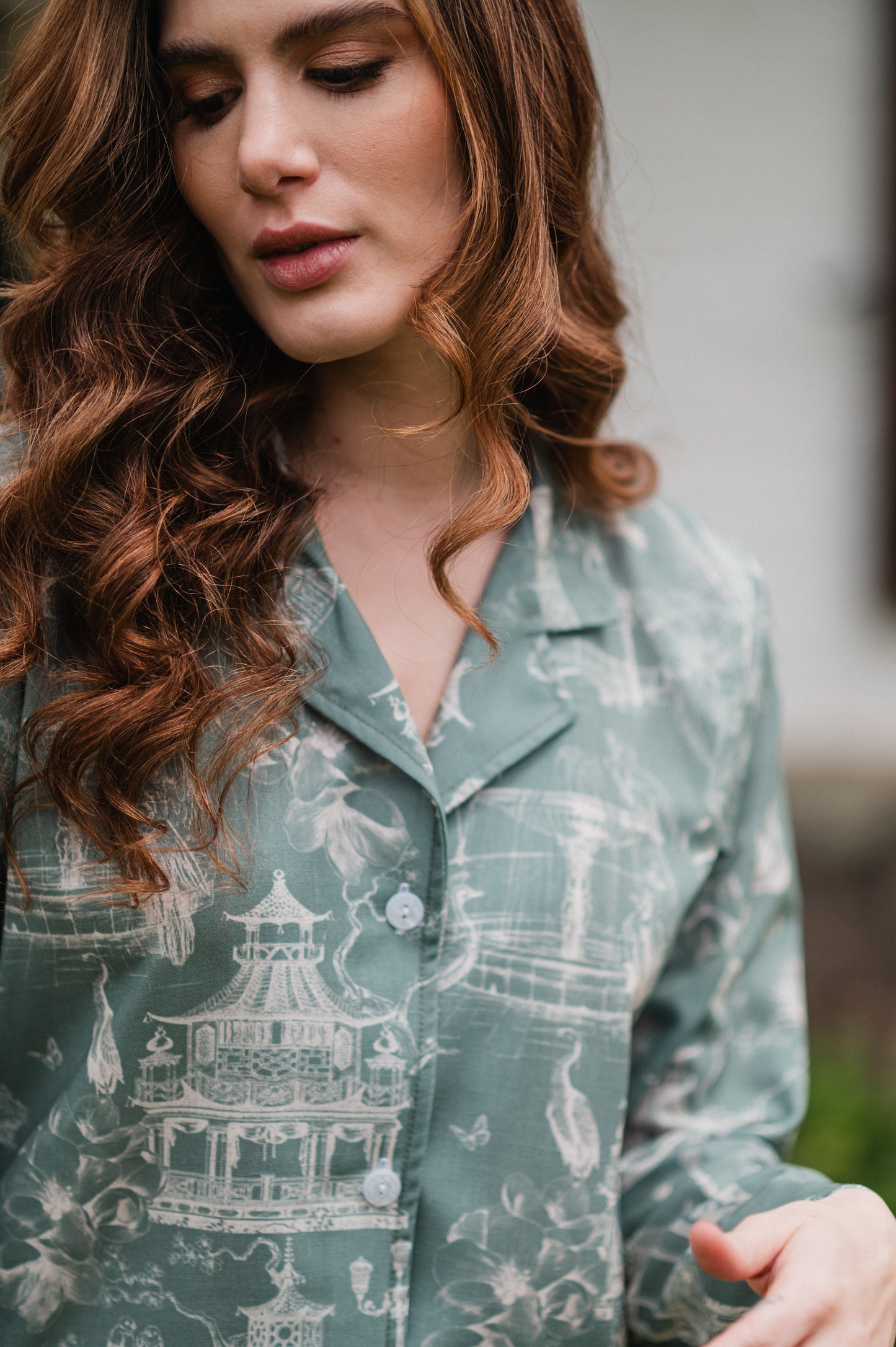 CASITA CHINA VERDE CAMISA MANGA LARGA Y PANTALON