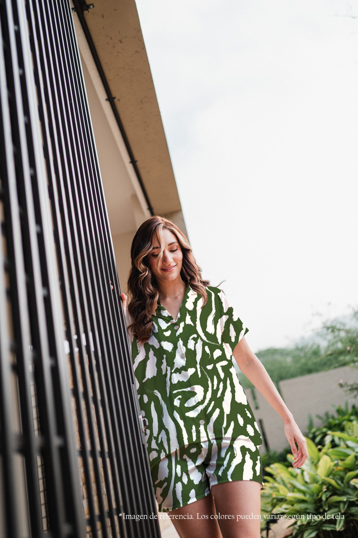 TRAZOS EN VERDE CAMISA MANGA CORTA Y SHORT